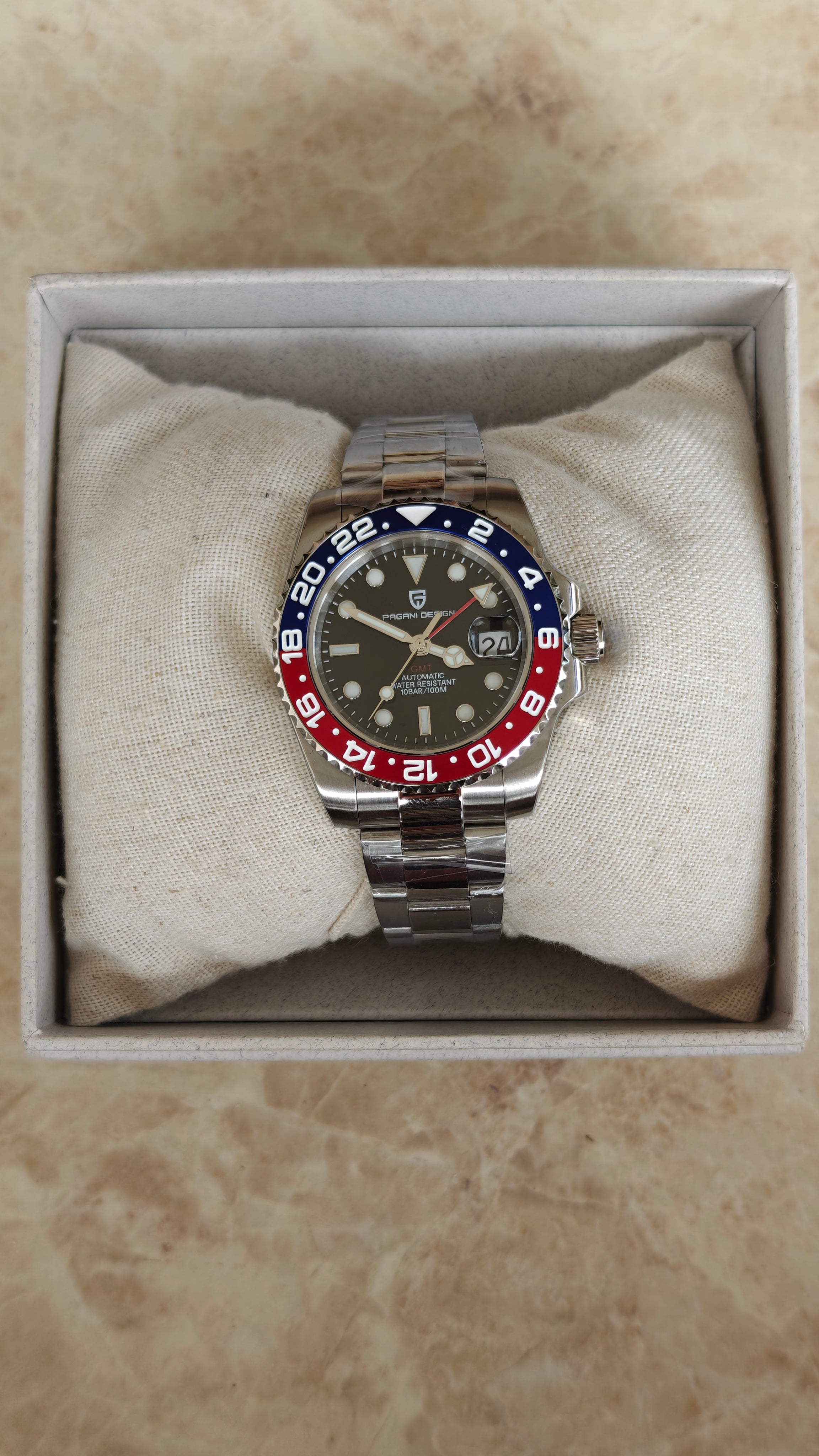 Pagani Design PD-1662 GMT (Homenaje al Rolex GMT Master II “Pepsi”)