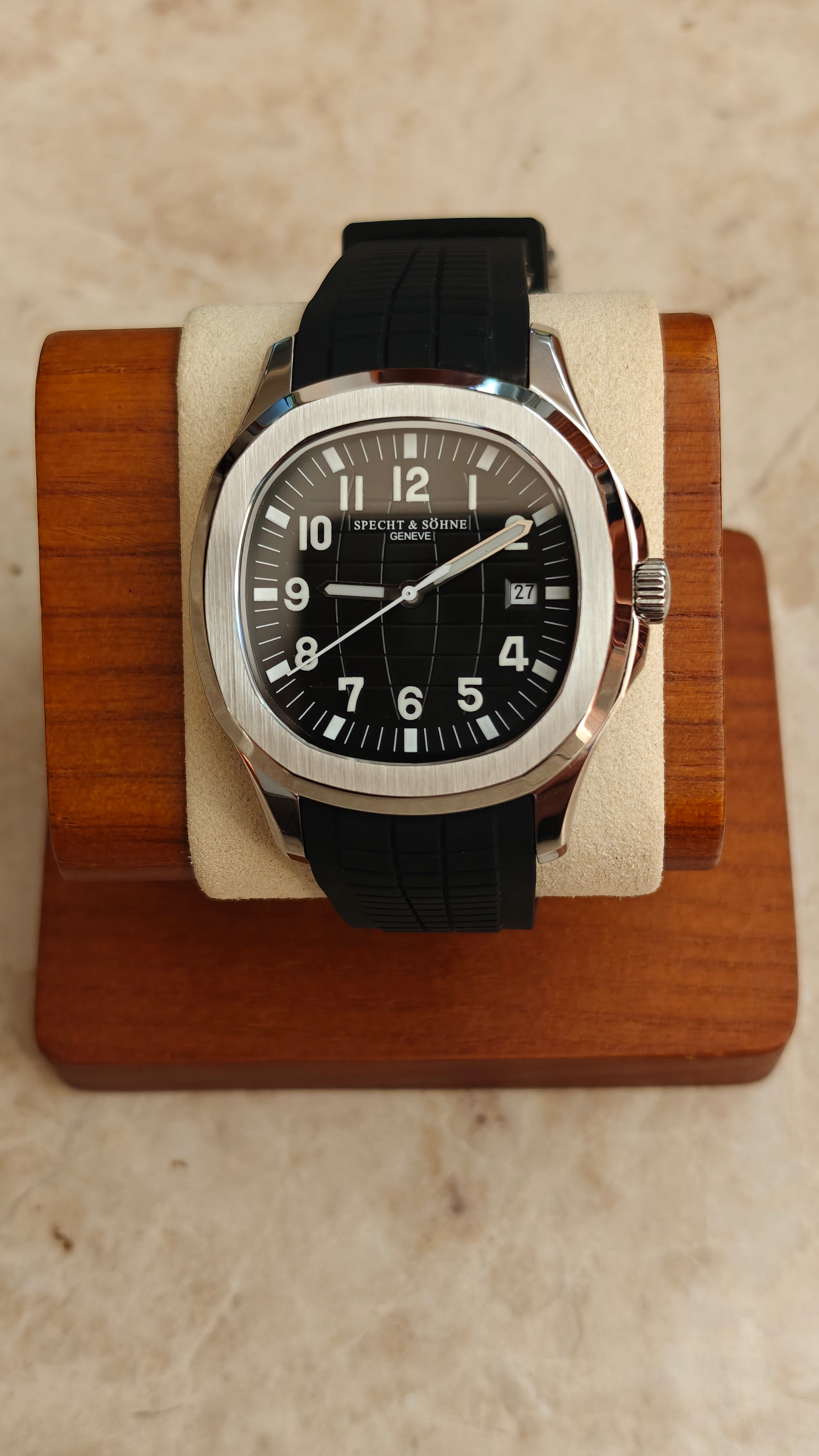 Specht & Söhne SP0008 – Homenaje al Patek Philippe Aquanaut negro