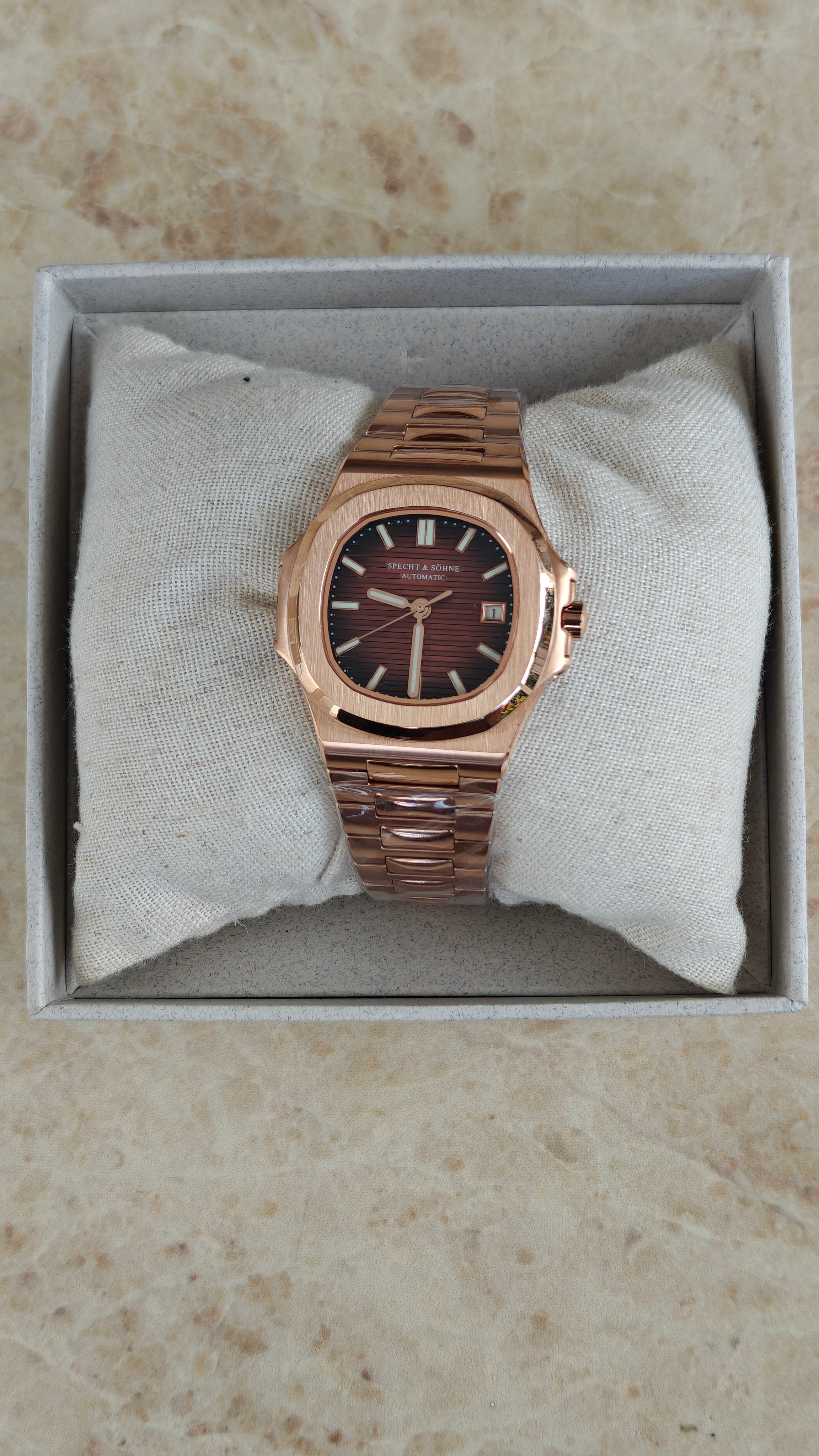 Specht & Söhne SP0002 – Homenaje al Patek Philippe Nautilus Oro Rosa