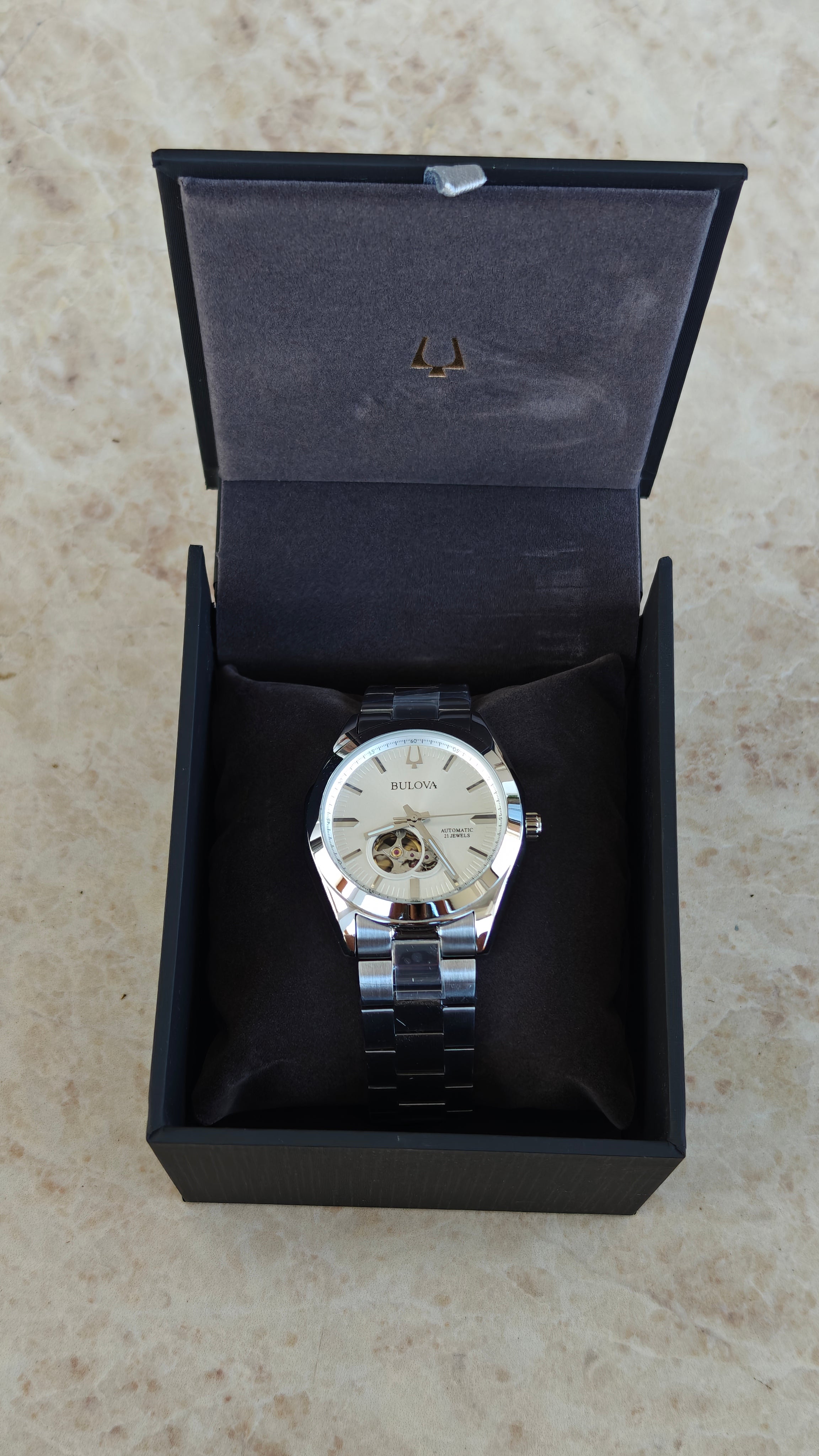 Bulova Surveyor 96A274 – Automático Silver Dial