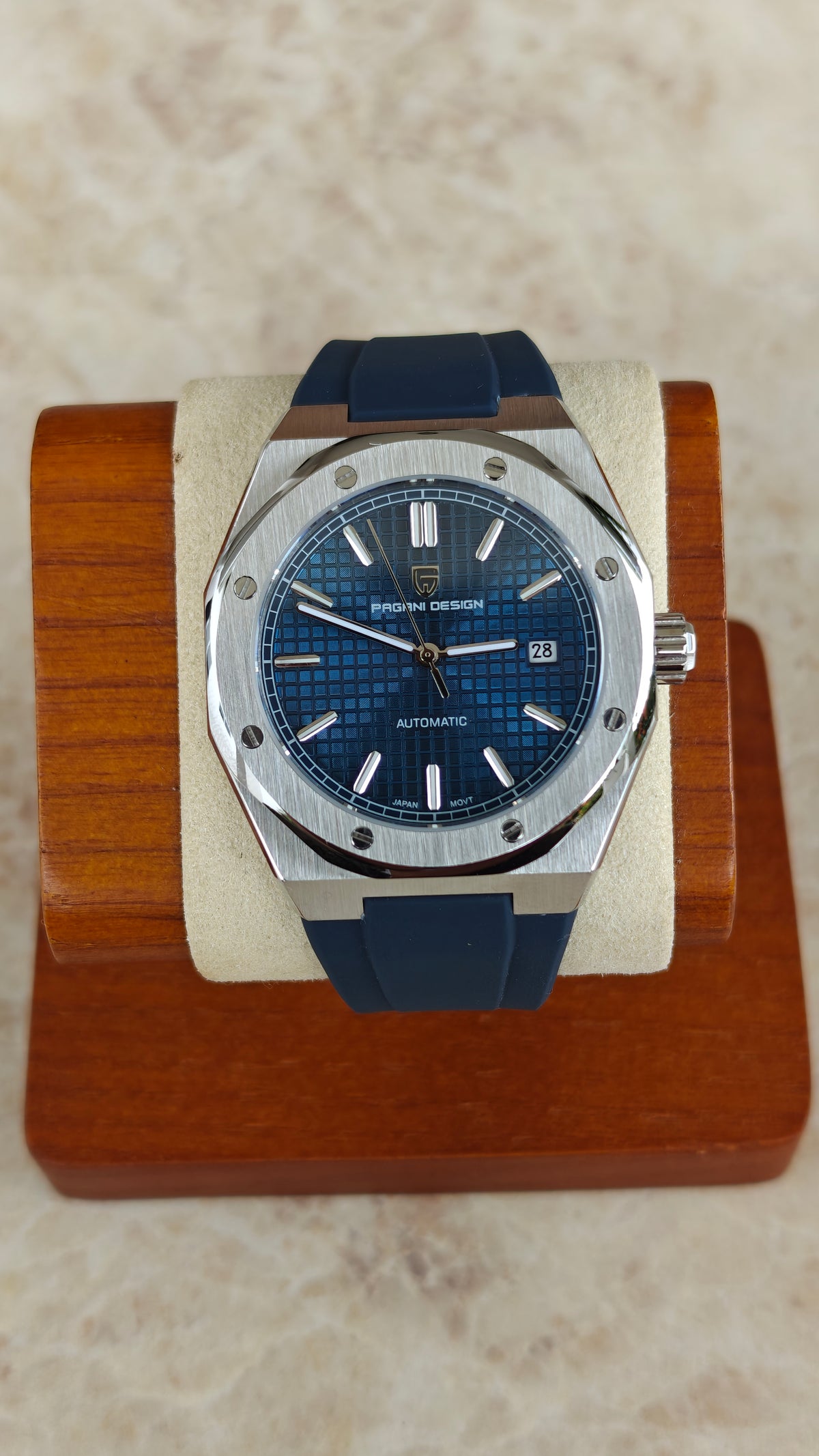 Pagani Design PD-1673 – Homenaje al AP Royal Oak