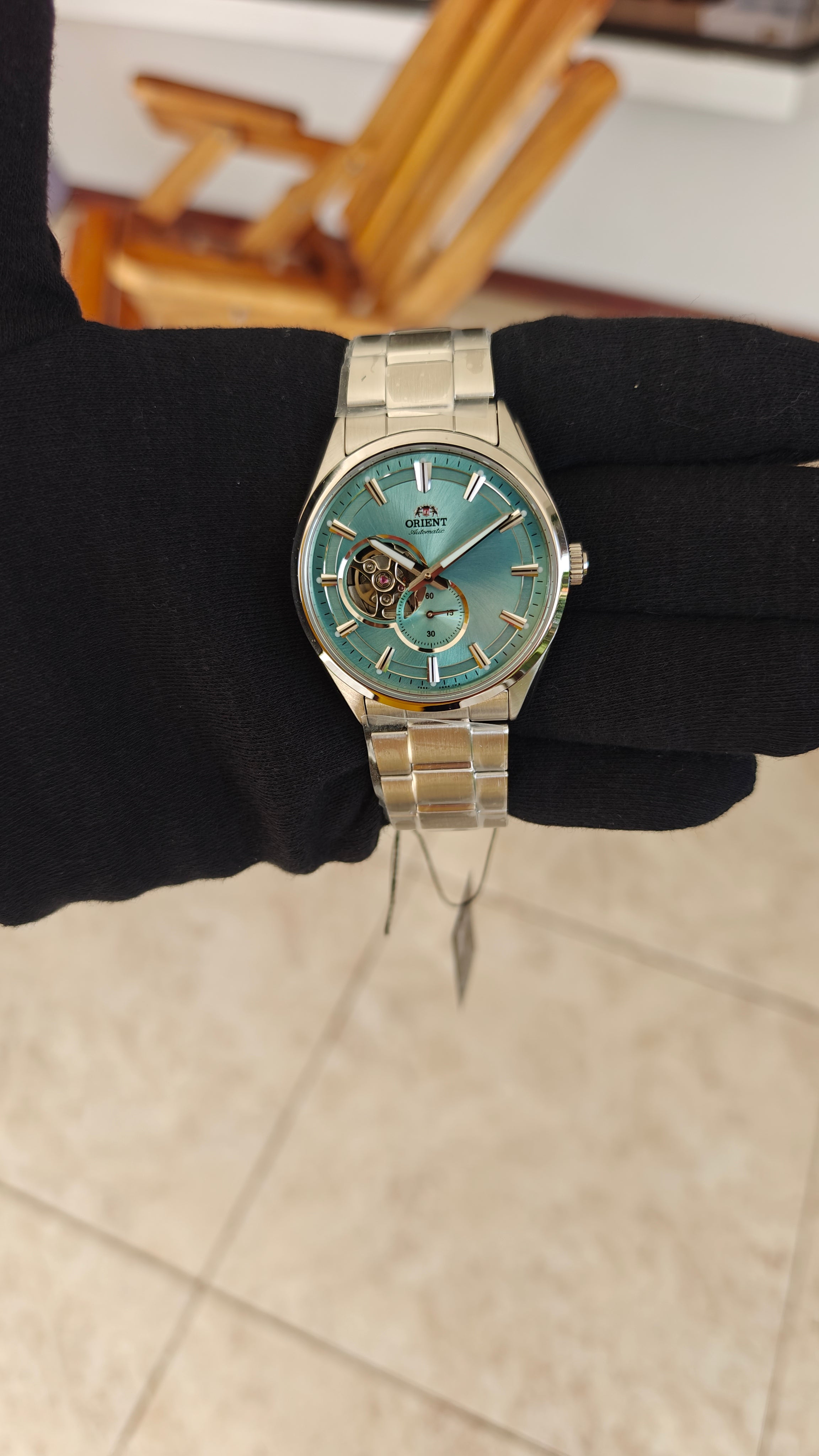 Orient Contemporary RA-AR0009L10B