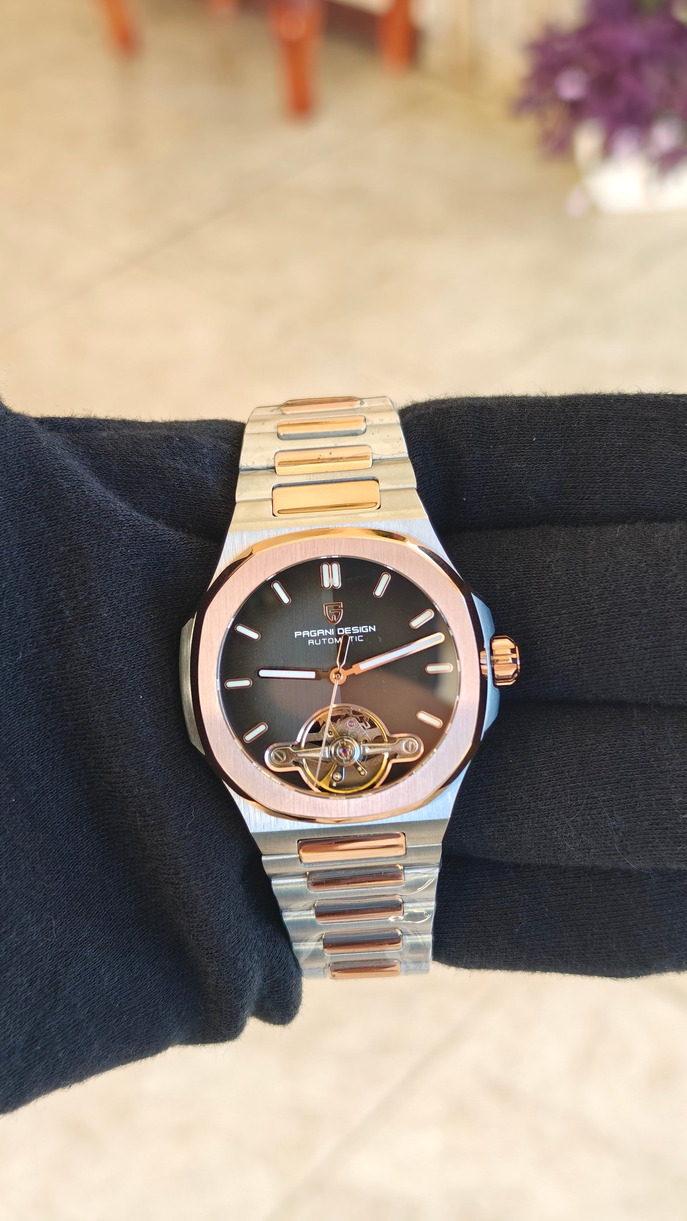 Pagani Design PD-YS025 – Estilo Nautilus Open Heart