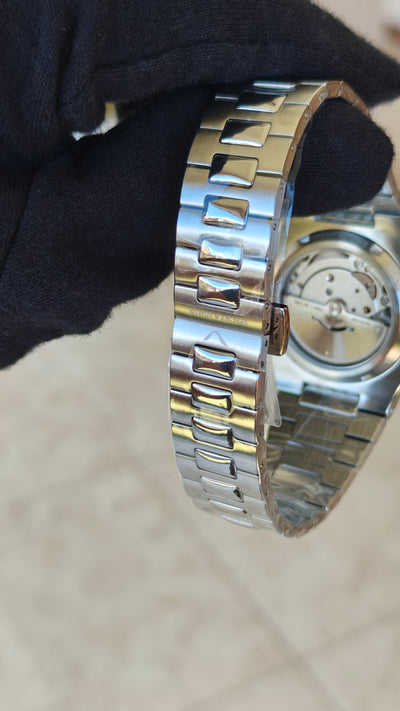 Specht & Söhne SP0002 – Homenaje al Patek Philippe Nautilus Tiffany