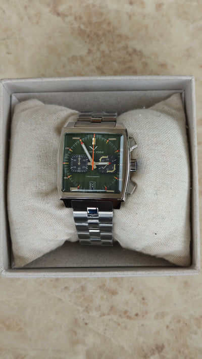 Specht & Söhne SP0009 | 
Homenaje al TAG Heuer Monaco