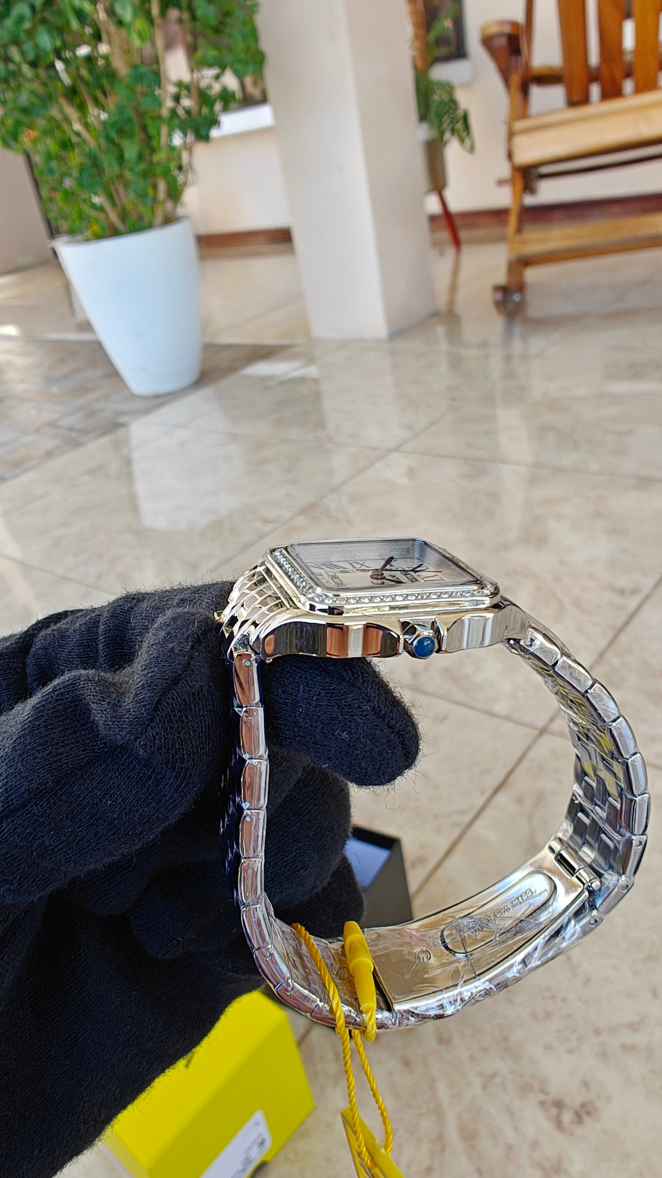 Invicta Angel 48994 – Silver Crystal