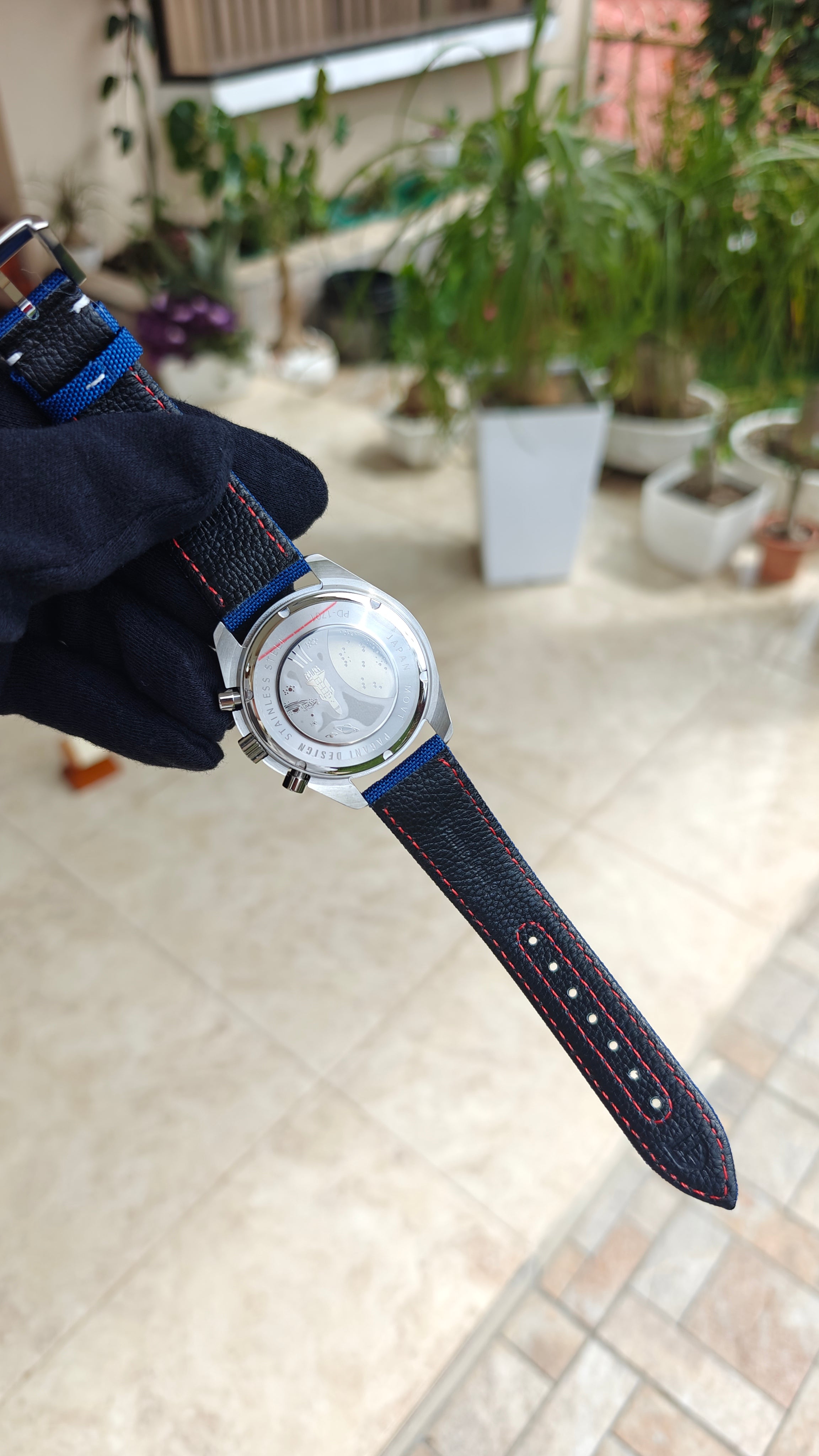 Pagani Design PD-1701 – Homenaje al Speedmaster “Snoopy Edition” (sin Snoopy)