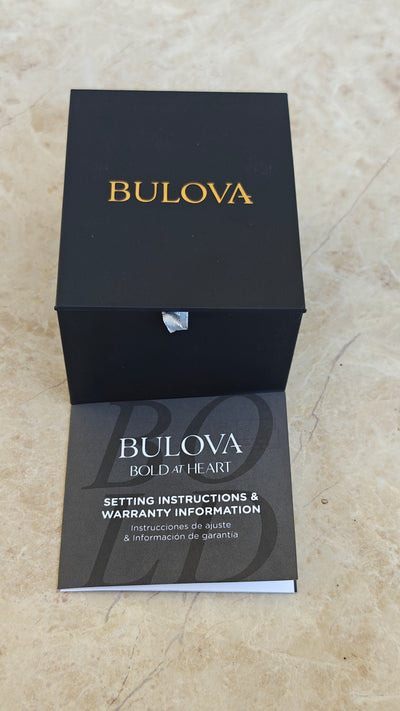 Bulova Marine Star 98A272 – Automático Black & Gold