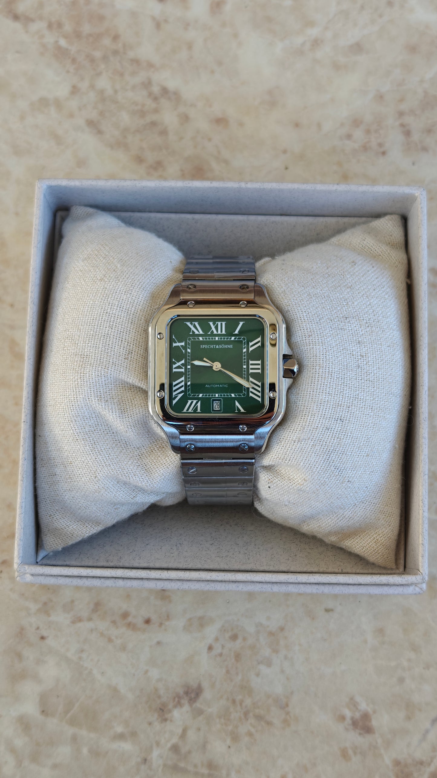 Specht & Söhne SP0021 – Homenaje al Cartier Santos