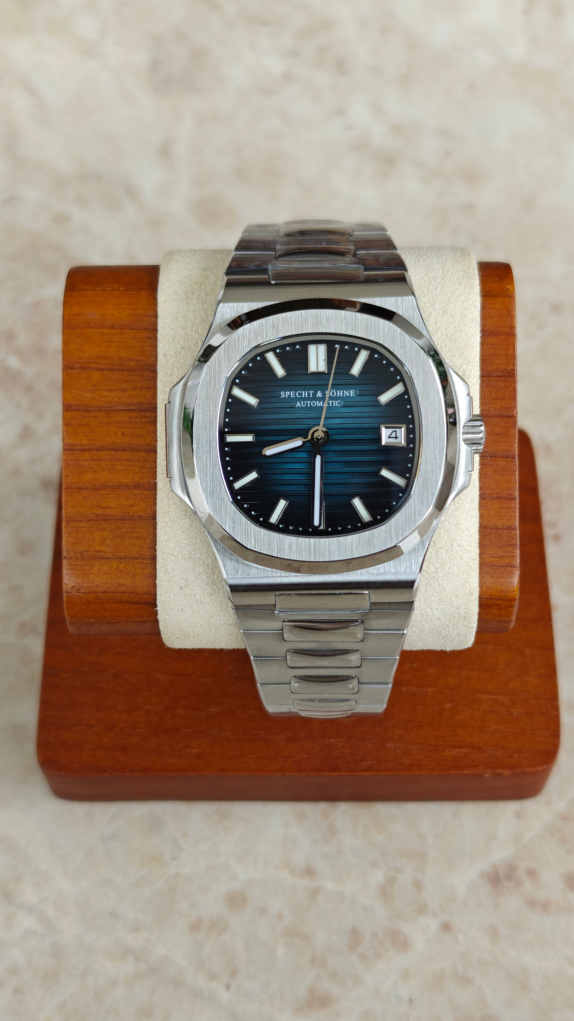 Specht & Söhne SP0002 – Homenaje al Patek Philippe Nautilus Azul
