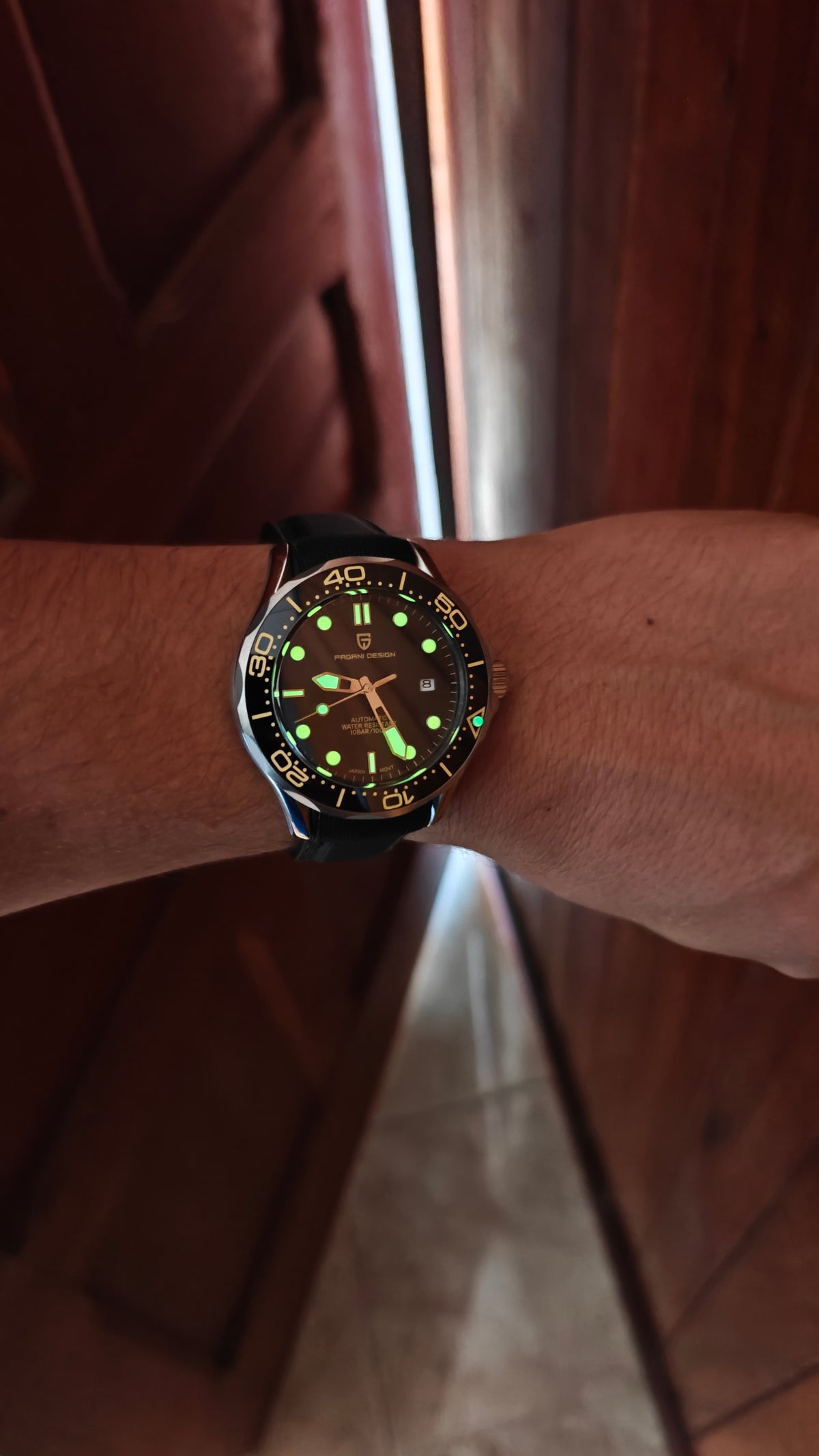 Pagani Design PD-1667 – Homenaje al Omega Seamaster