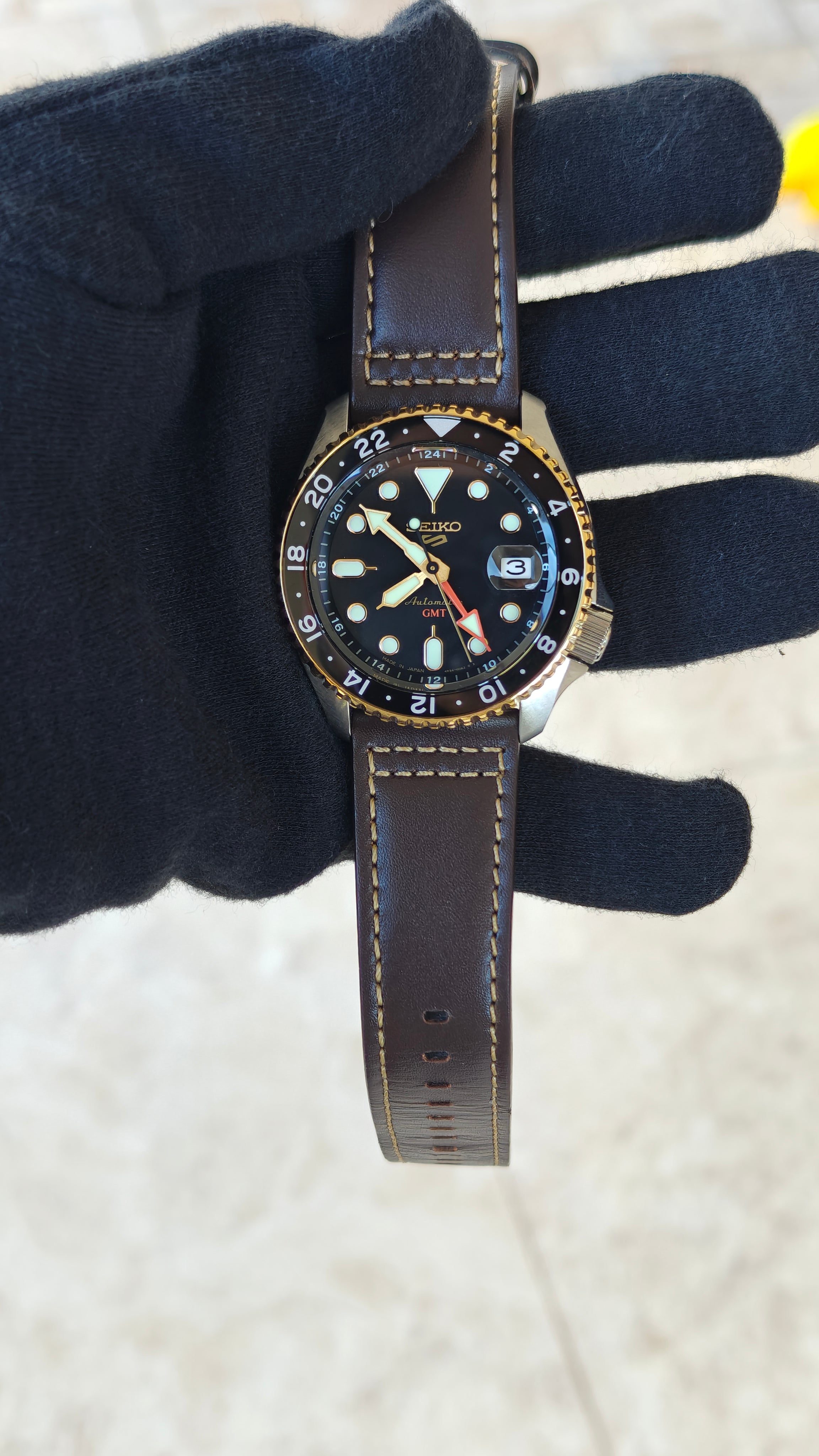 Seiko 5 Sports SSK036K1 – GMT Black & Gold