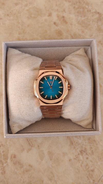 Pagani design PD-1728  (Homenaje al Patek Philippe Nautilus Oro Rosa)