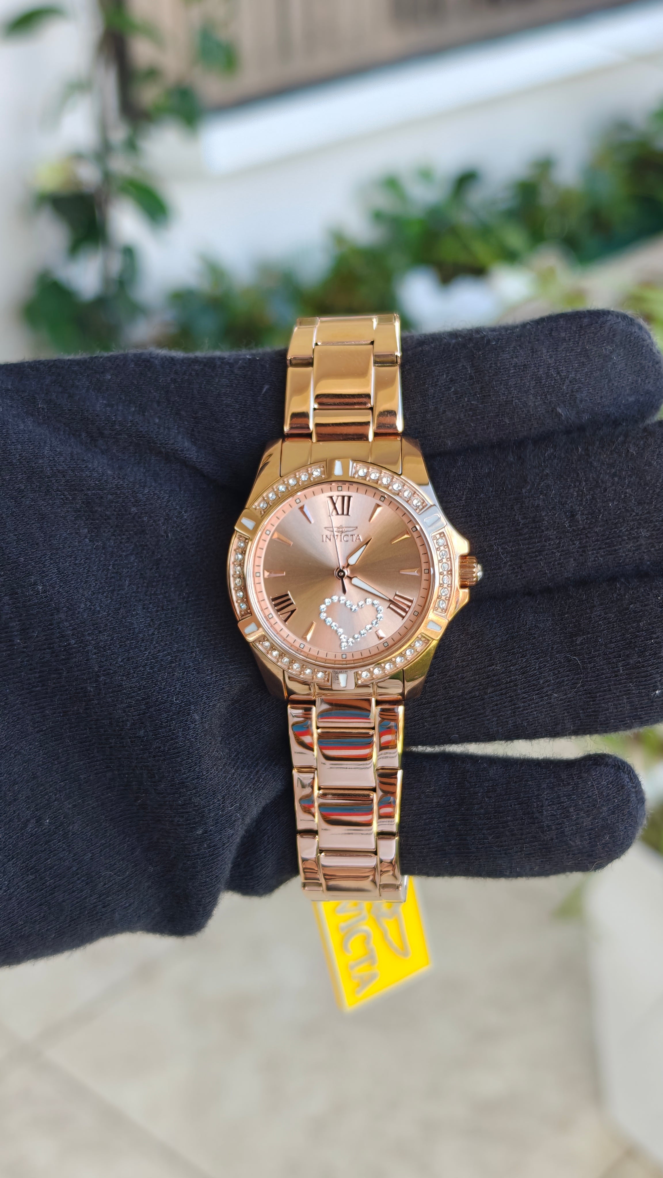 Invicta Angel 49843 – Quartz Rose Gold Crystal